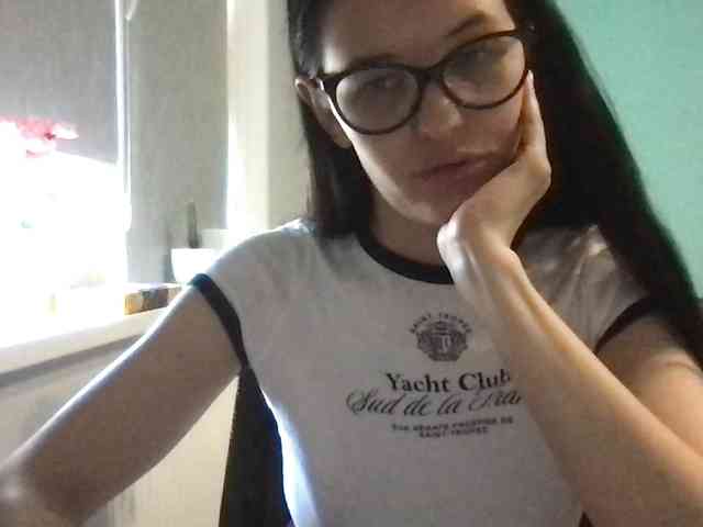 MilaBi-192569 webcam