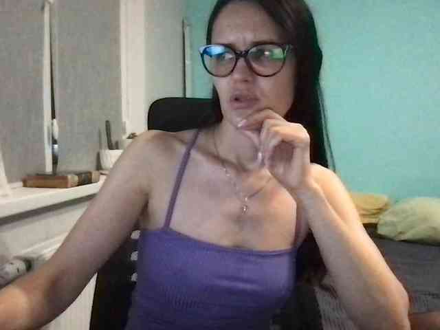 MilaBi-192569 webcam