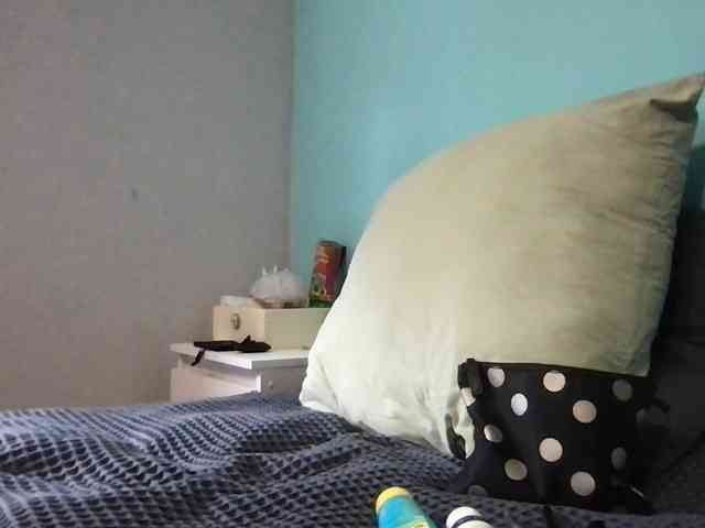 MilaBi-192569 webcam
