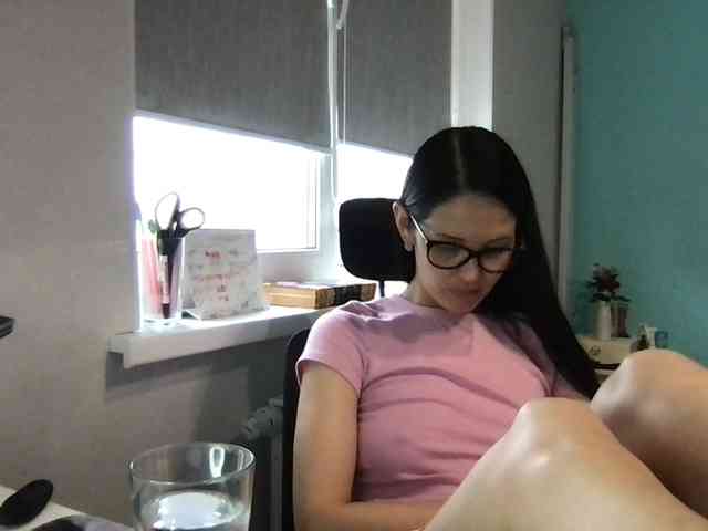MilaBi-192569 webcam