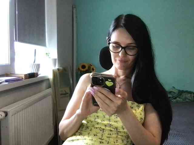 MilaBi-192569 webcam