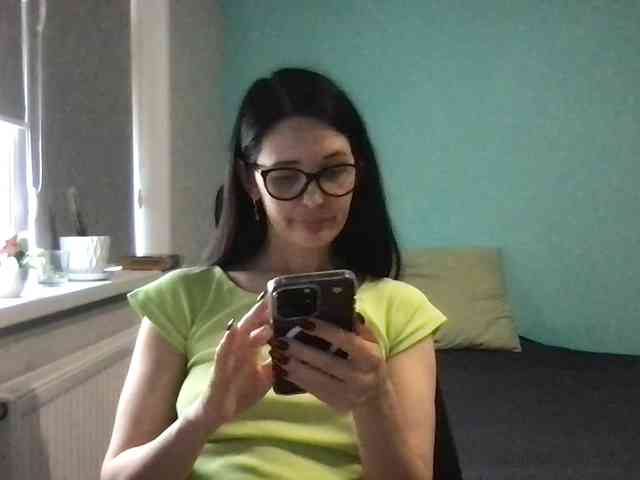MilaBi-192569 webcam