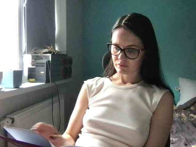 MilaBi-192569 webcam