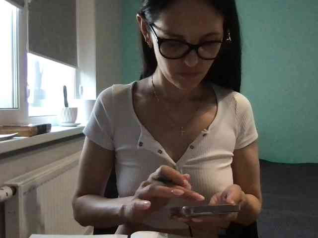 MilaBi-192569 webcam