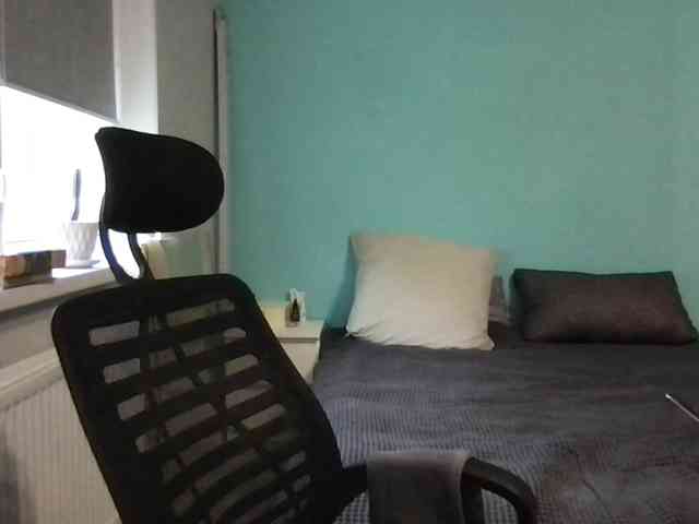MilaBi-192569 webcam