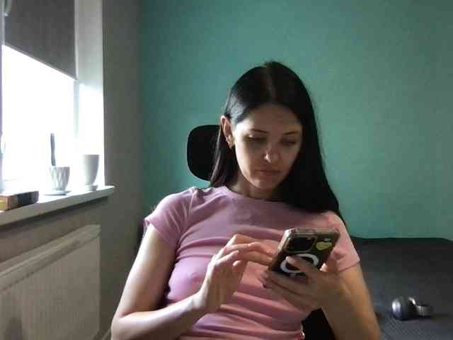 MilaBi-192569 webcam