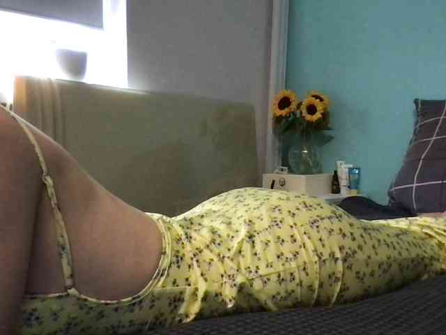 MilaBi-192569 webcam