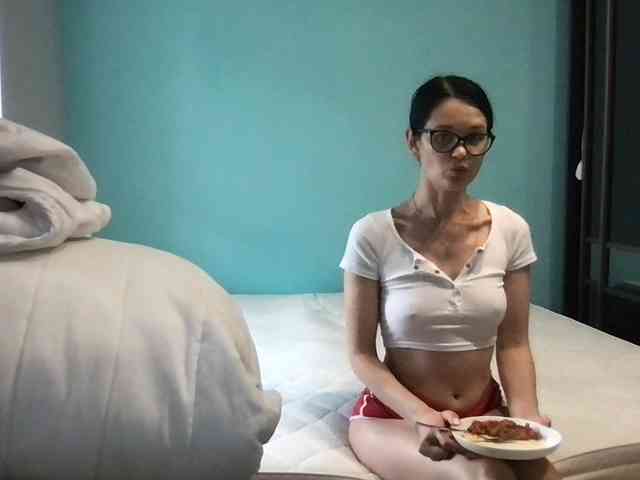 MilaBi-192569 webcam
