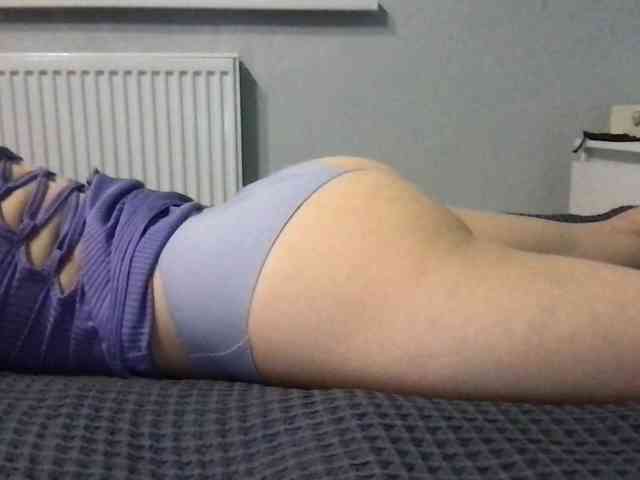 MilaBi-192569 webcam