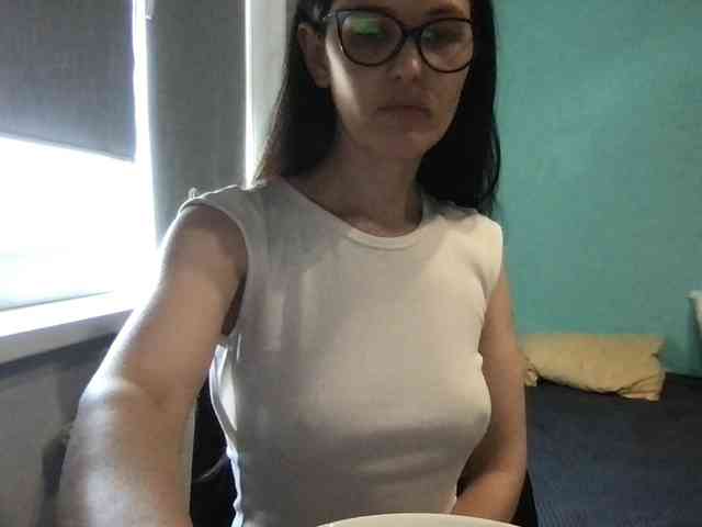 MilaBi-192569 webcam