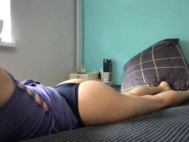 MilaBi-192569 webcam