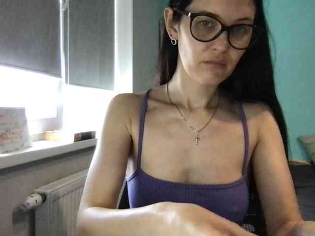MilaBi-192569 webcam