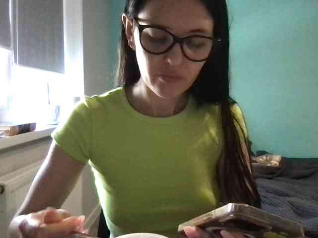 MilaBi-192569 webcam