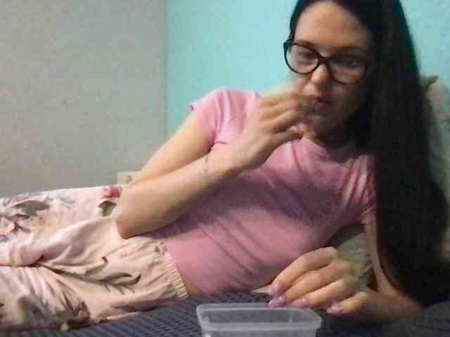 MilaBi-192569 webcam