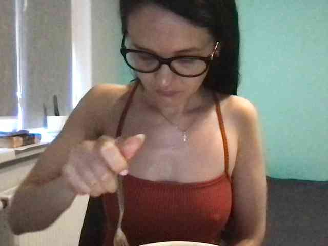 MilaBi-192569 webcam