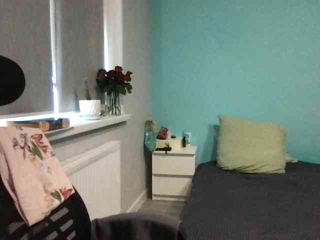 MilaBi-192569 webcam