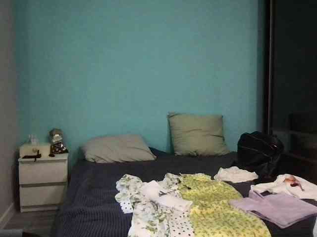 MilaBi-192569 webcam