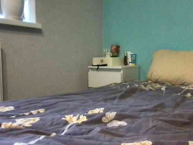MilaBi-192569 webcam