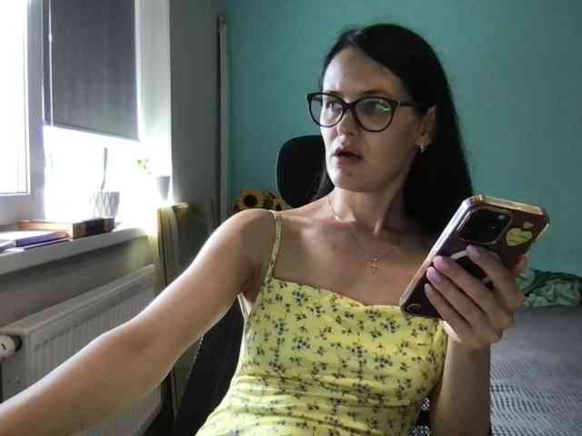 MilaBi-192569 webcam