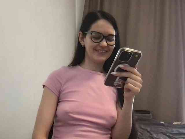 MilaBi-192569 webcam