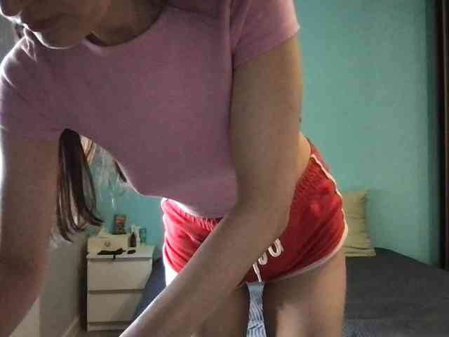 MilaBi-192569 webcam
