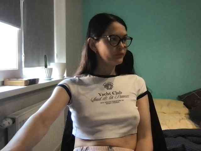 MilaBi-192569 webcam