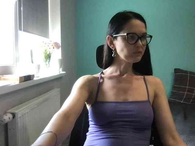 MilaBi-192569 webcam