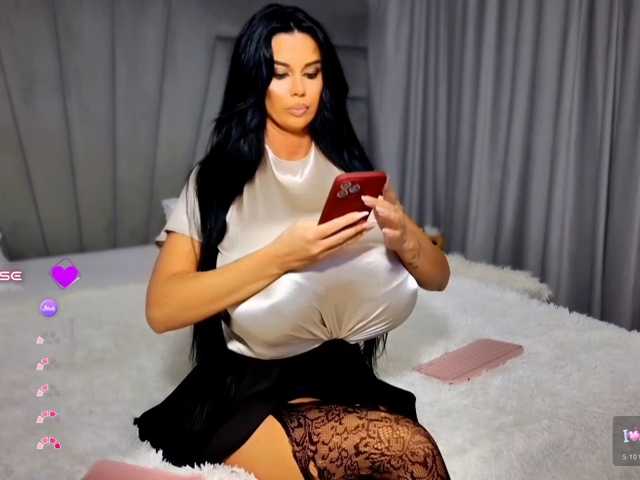 LinettAbsolut live cam on BongaCams