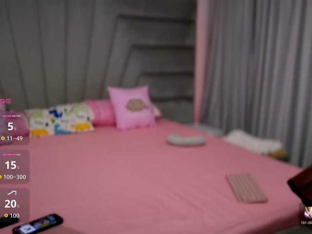 LinettAbsolut live webcam show