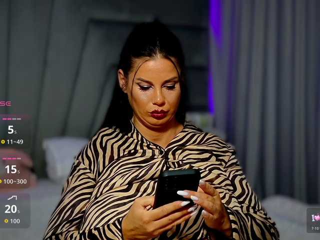 LinettAbsolut live cam on BongaCams
