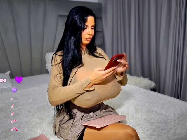LinettAbsolut live cam on BongaCams