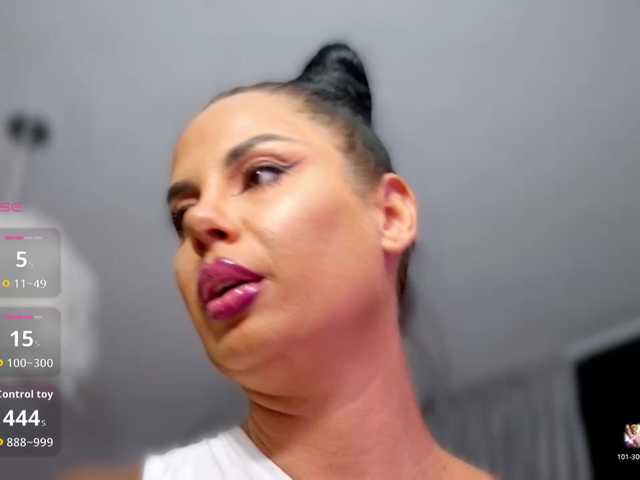 LinettAbsolut live cam on BongaCams