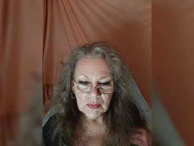 EmpressLady webcam