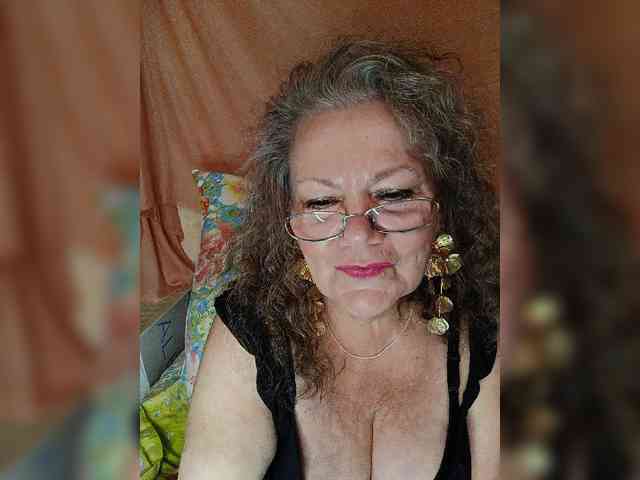 EmpressLady webcam