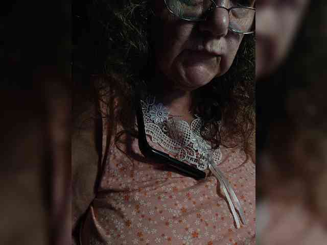 EmpressLady webcam