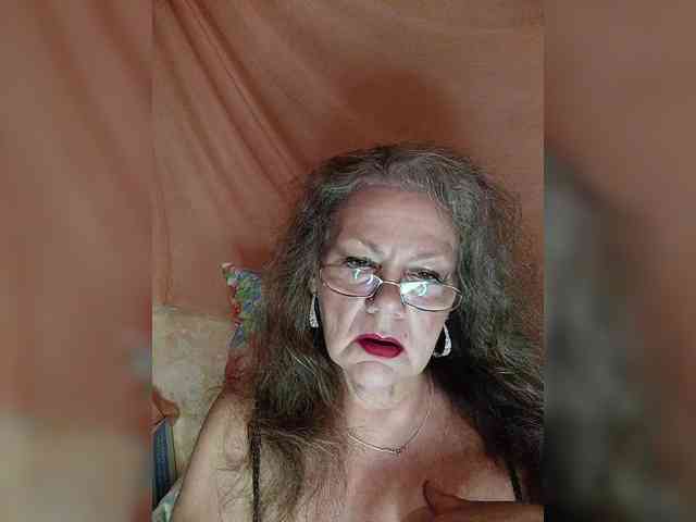 EmpressLady webcam