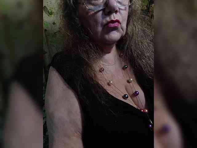 EmpressLady webcam
