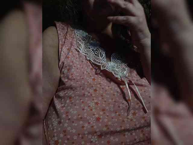 EmpressLady webcam