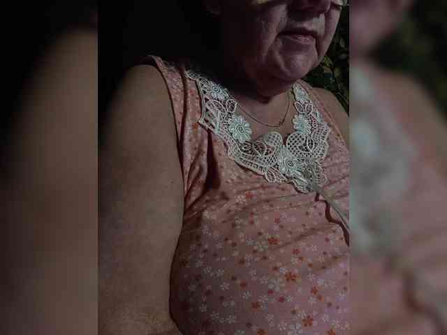 EmpressLady webcam