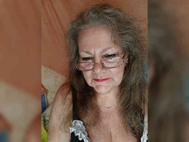 EmpressLady webcam