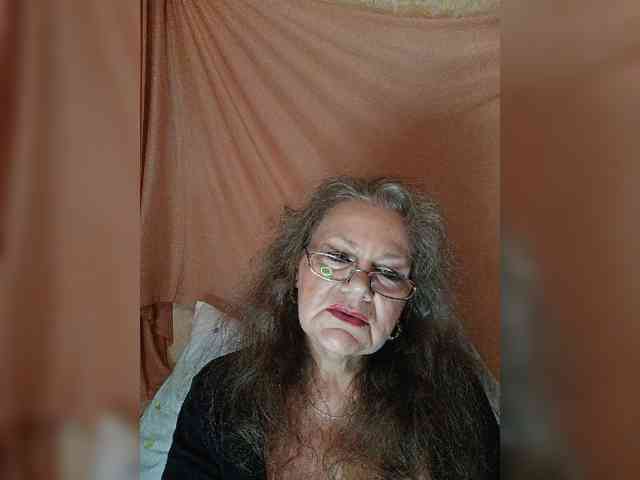 EmpressLady webcam