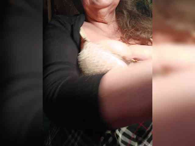 EmpressLady webcam