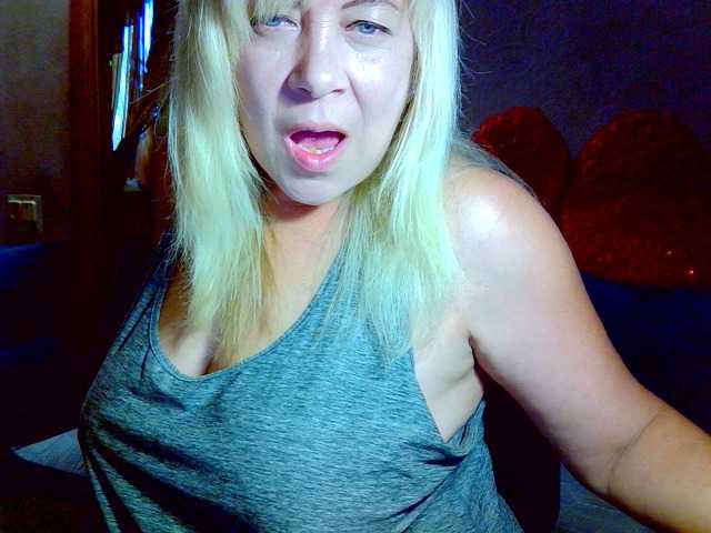 Savan35na live cam on BongaCams