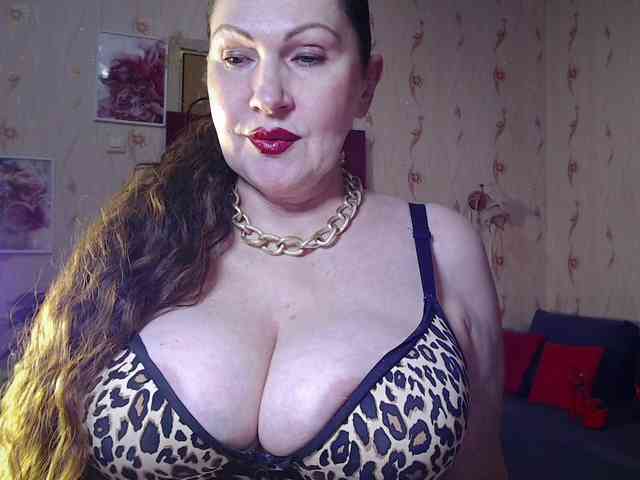 Модель: AutumnRene