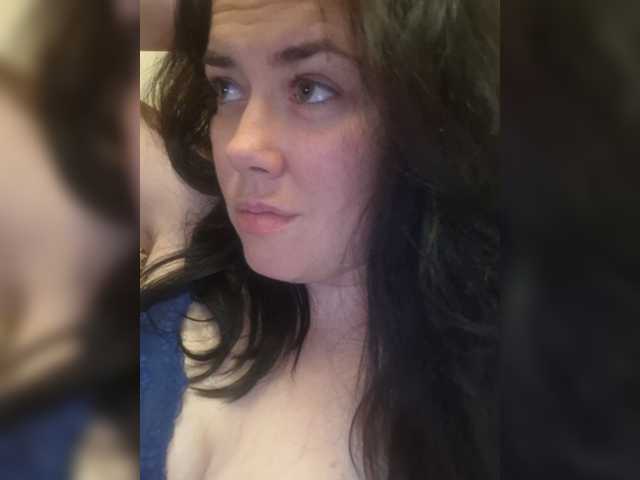 Naturally_Mom live cam preview
