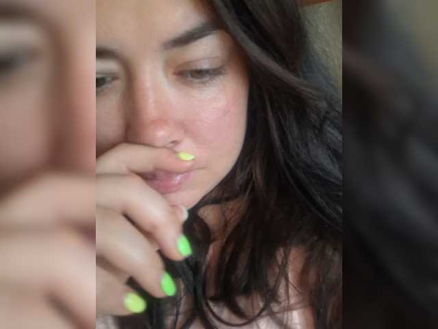 Naturally_Mom webcam