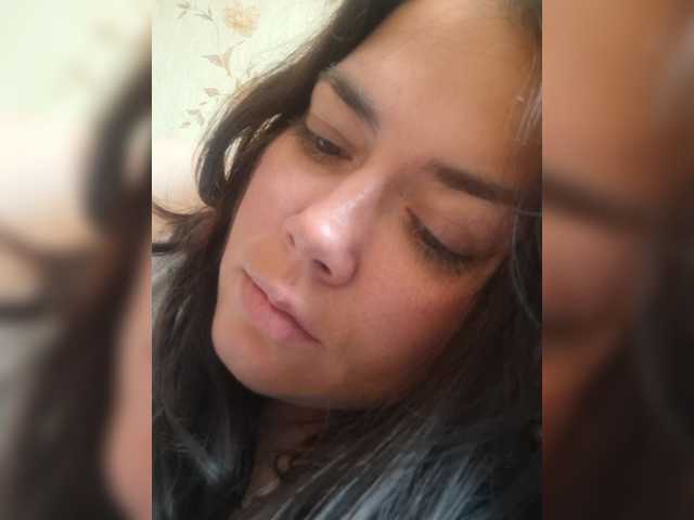 TaraRid live webcam show