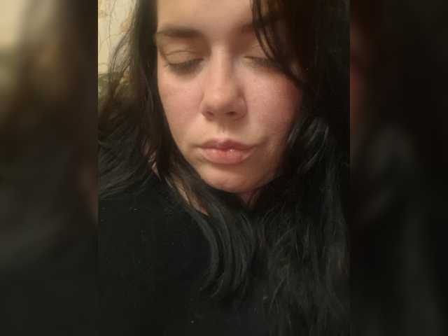Naturally_Mom live cam preview