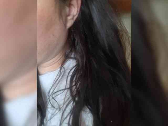 Naturally_Mom webcam