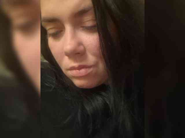 Naturally_Mom webcam